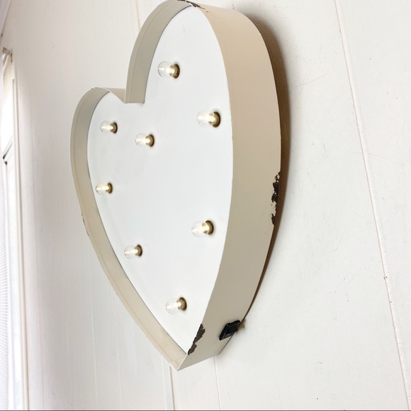 Studio Decor Cream Distressed Marquee Sign - Picture 3 of 10